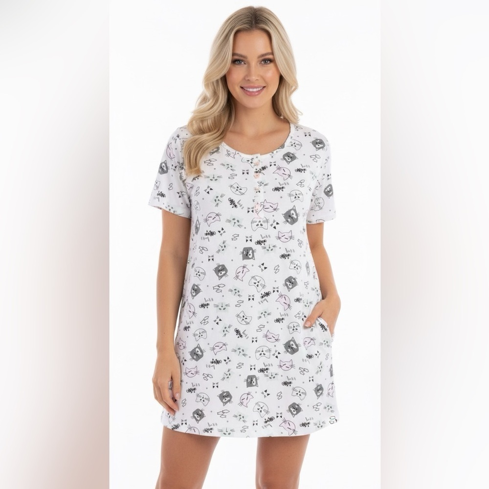 Elegant Emily one size soft kitty cat night shirt